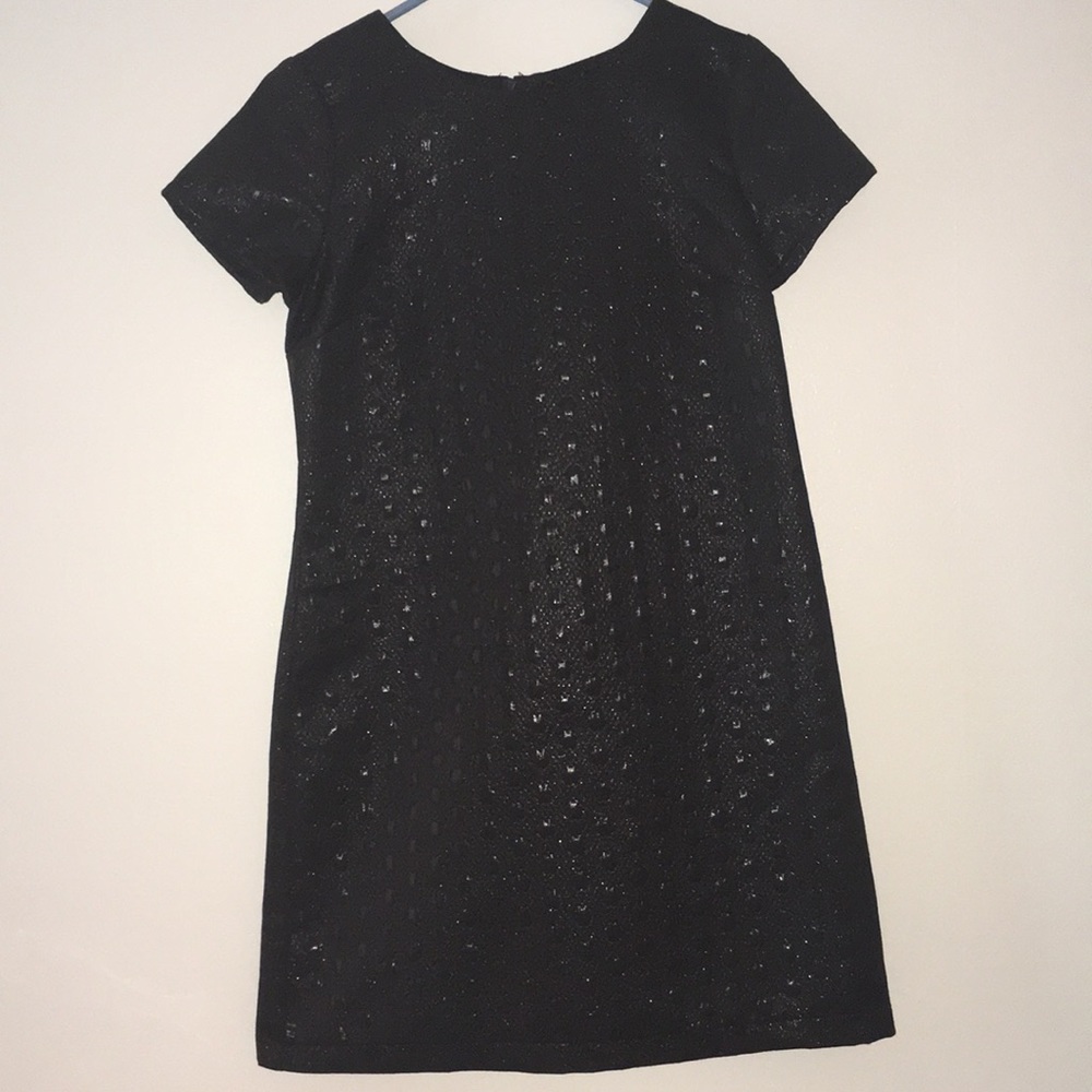 Black dress with beautiful texture!